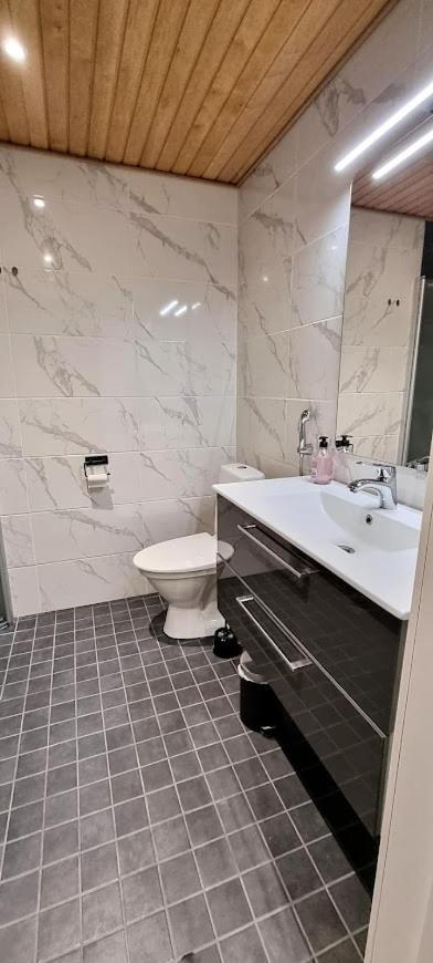 Appartamento Elegantti Studio Laehellae Kuusamon Keskustaa Esterno foto